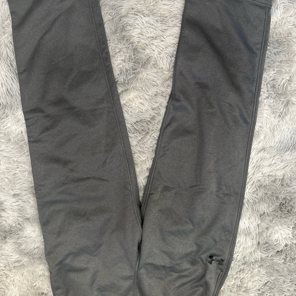 Under Armour Gray Sweatpants for Ultimate Comfort